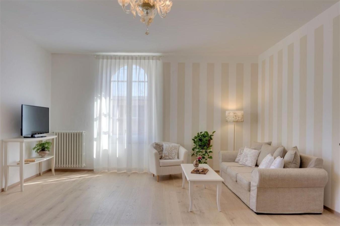 Rambaldi Apartments In Casa Nr 6 With Shared Terrace Bardolino Eksteriør billede